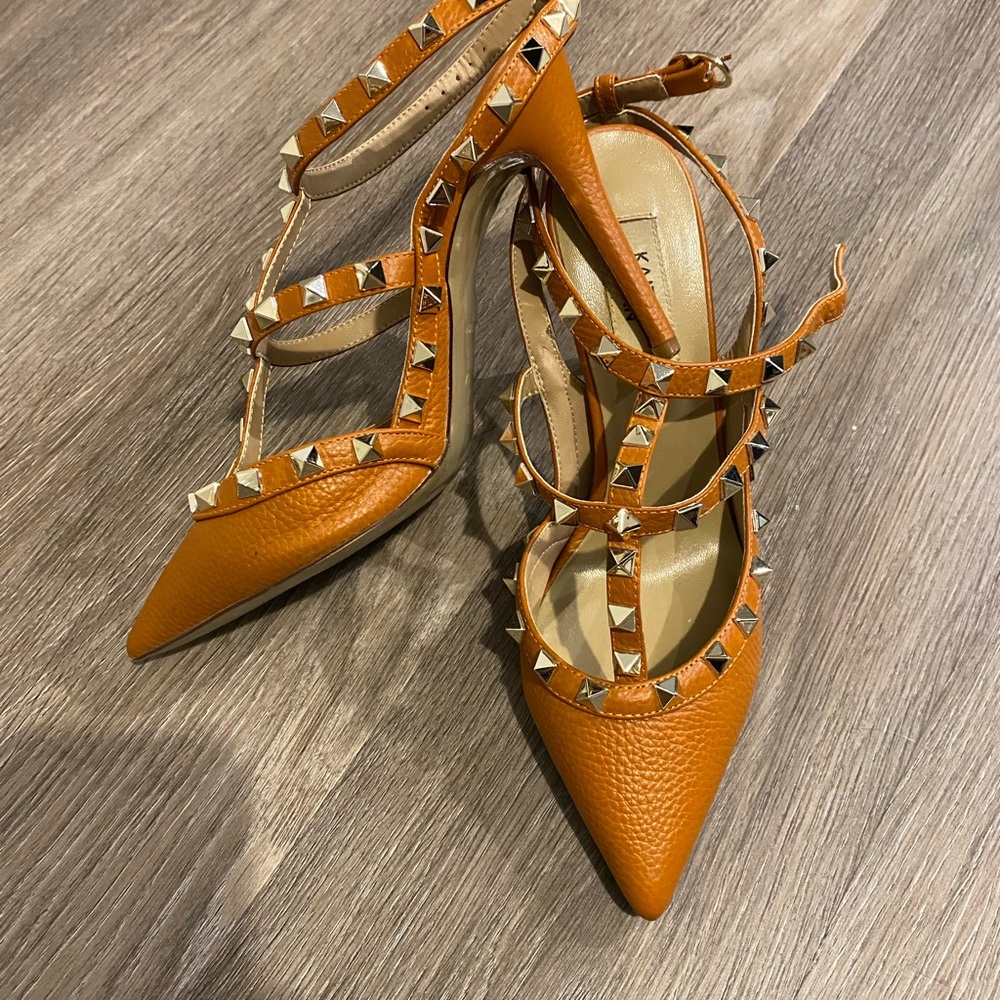 Kaitlyn Pan shoes/ sandals